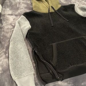 American Eagle hoodie in multi color fleece